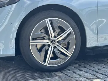Mercedes-Benz CLA 250   EQ Progressive LED Pano Night