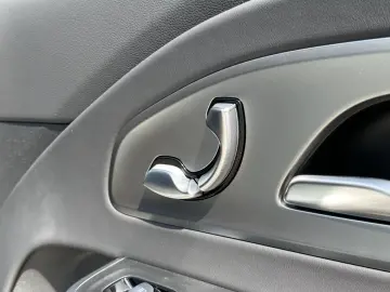 Mercedes-Benz CLA 250   EQ Progressive LED Pano Night