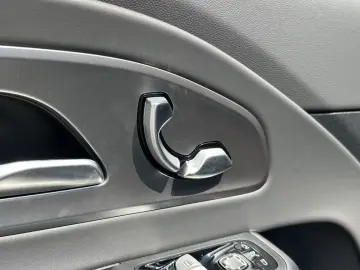 Mercedes-Benz CLA 250   EQ Progressive LED Pano Night