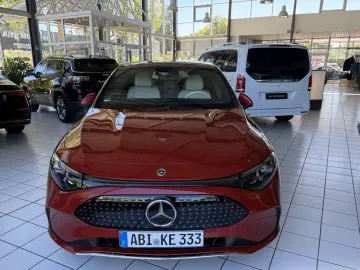 Mercedes-Benz CLA 250   mit EQ Technologie Progressive