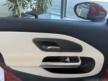Mercedes-Benz CLA 250   mit EQ Technologie Progressive