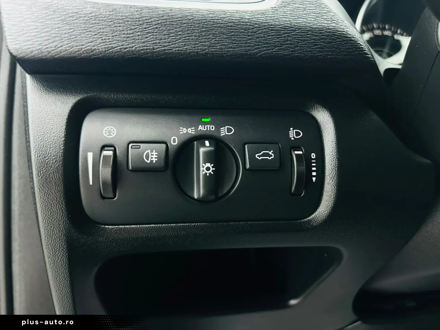 VOLVO V40 2014 1.6D E5 Garantie 12 Luni Rate Avans 0 Doar Cu