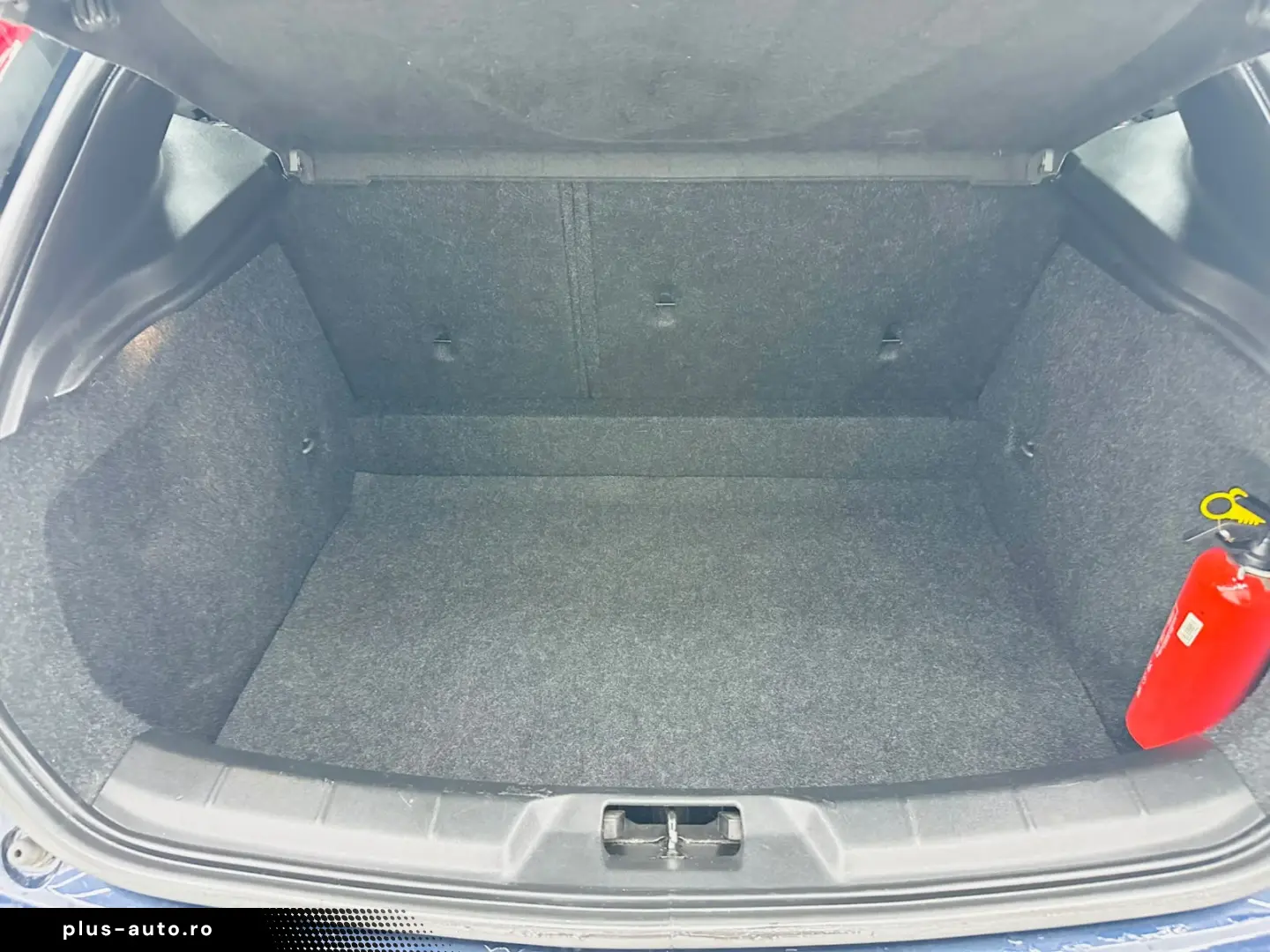 VOLVO V40 2014 1.6D E5 Garantie 12 Luni Rate Avans 0 Doar Cu