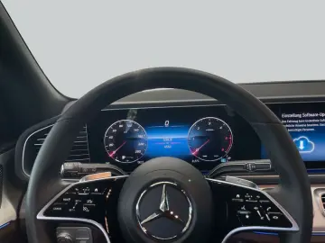 MERCEDES-BENZ GLE 300d 4M AMG AHK