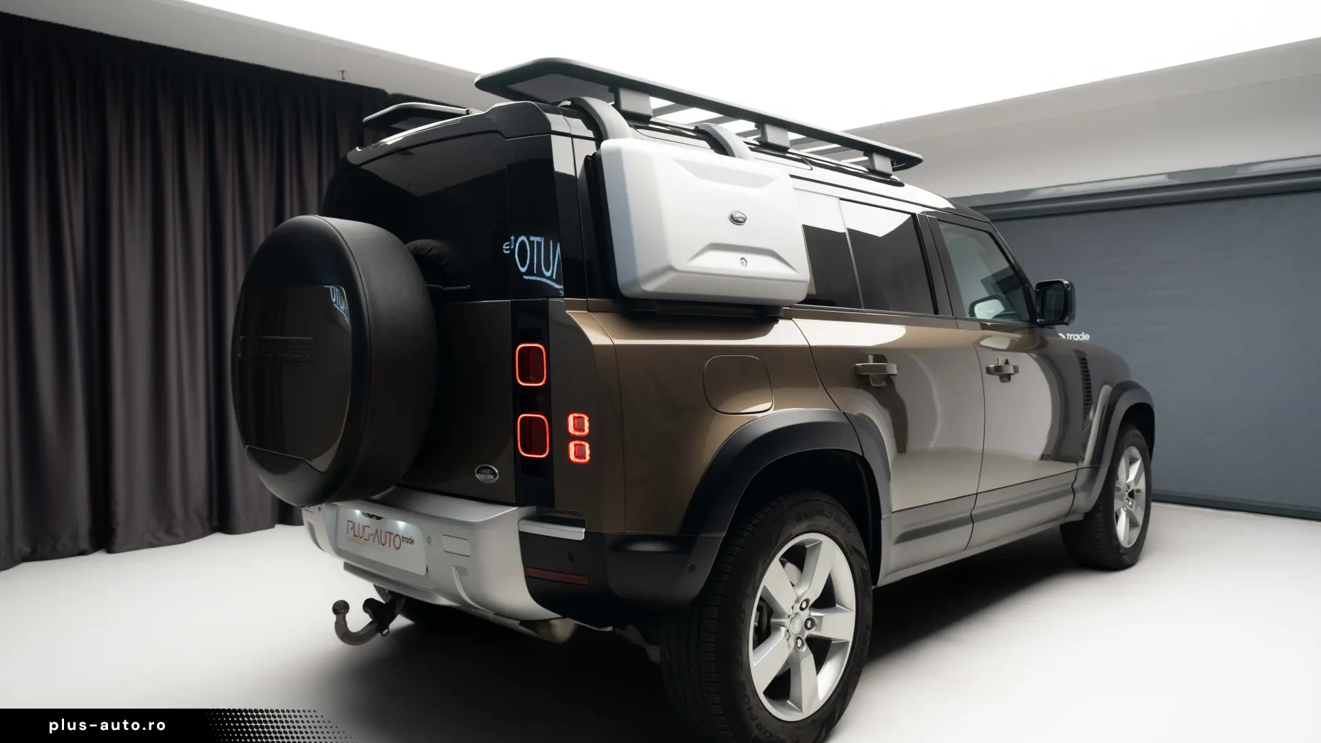Land Rover Defender L663