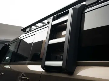 Land Rover Defender L663