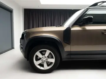 Land Rover Defender L663
