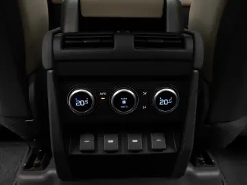 Land Rover Defender L663