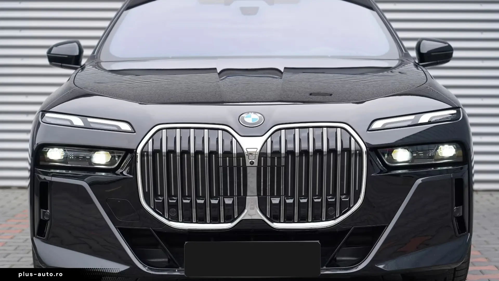 BMW 740d xDrive M Sport   Finanțare Leasing