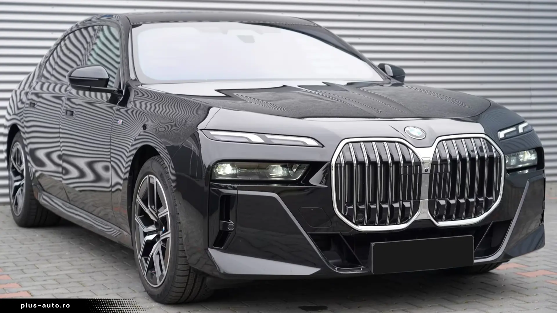BMW 740d xDrive M Sport   Finanțare Leasing