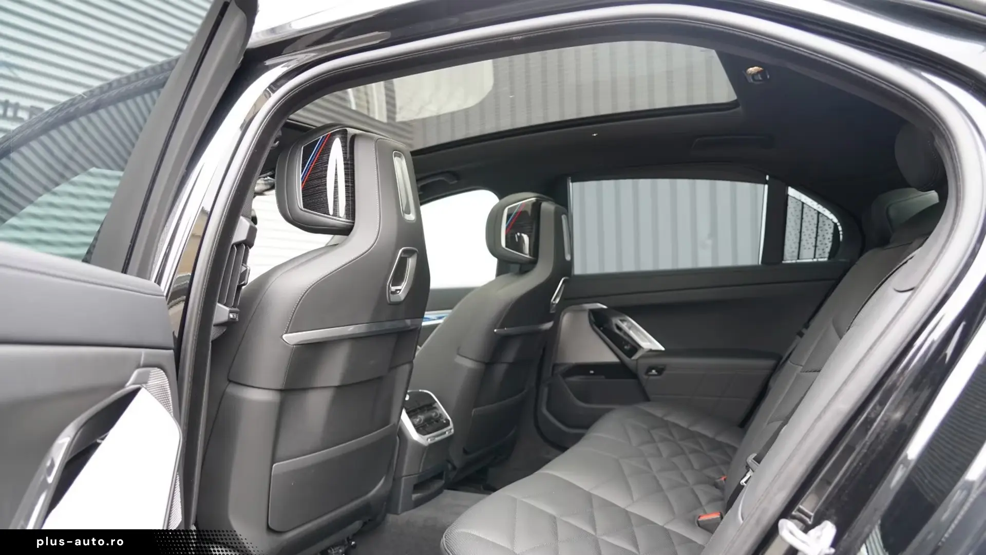 BMW 740d xDrive M Sport   Finanțare Leasing