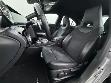 MERCEDES-BENZ CLA 180 AMG