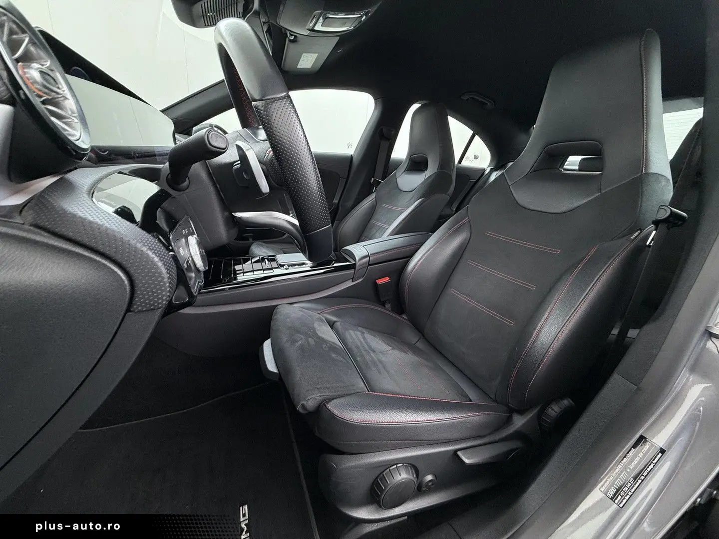 MERCEDES-BENZ CLA 180 AMG