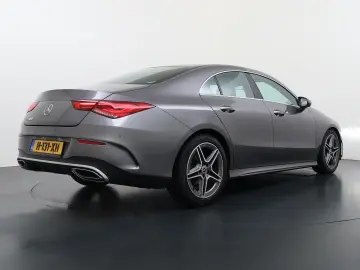 MERCEDES-BENZ CLA 180 AMG