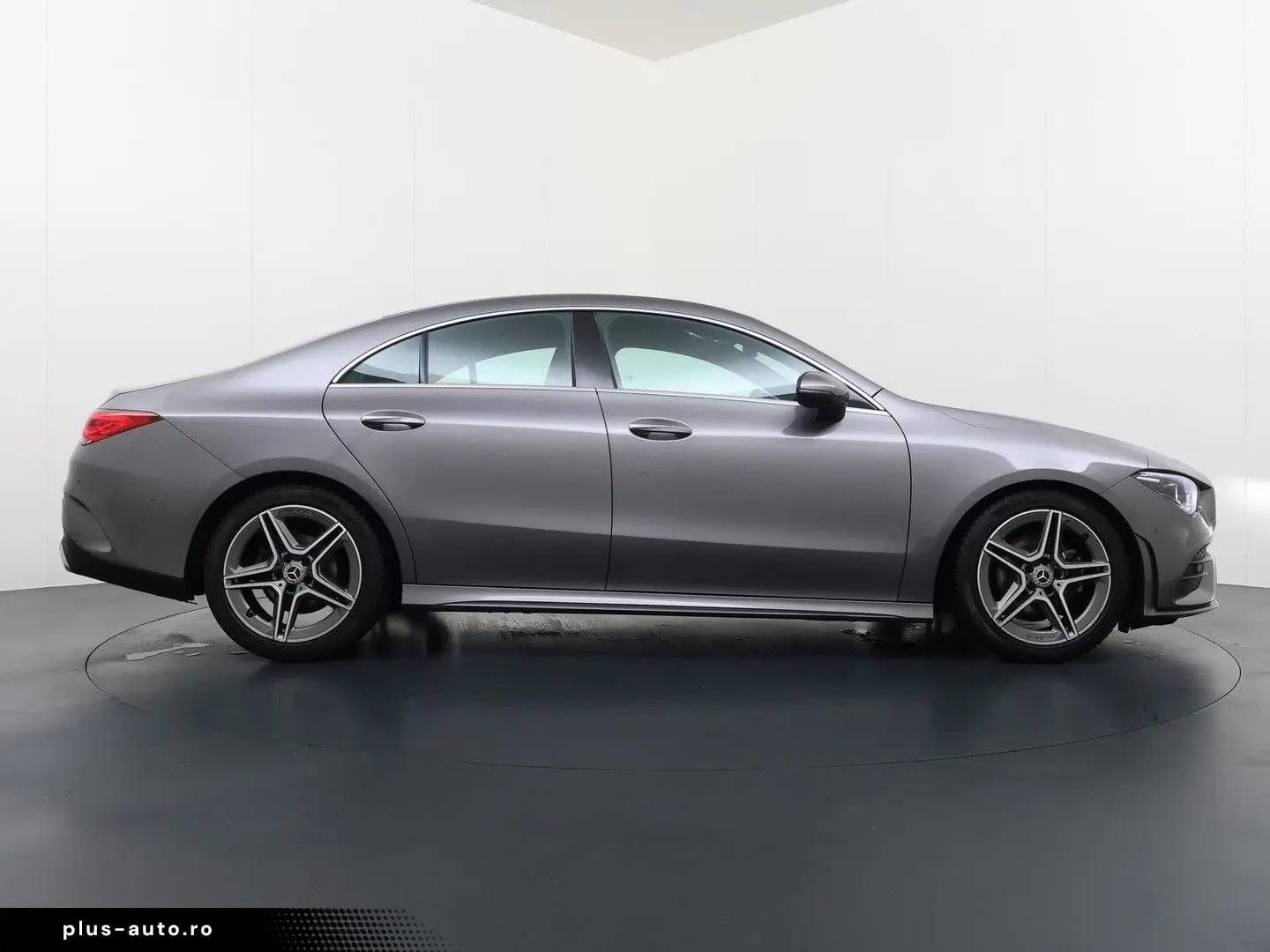 MERCEDES-BENZ CLA 180 AMG