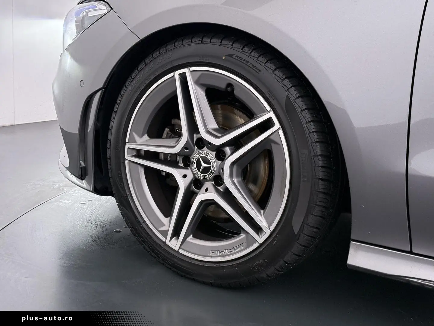 MERCEDES-BENZ CLA 180 AMG