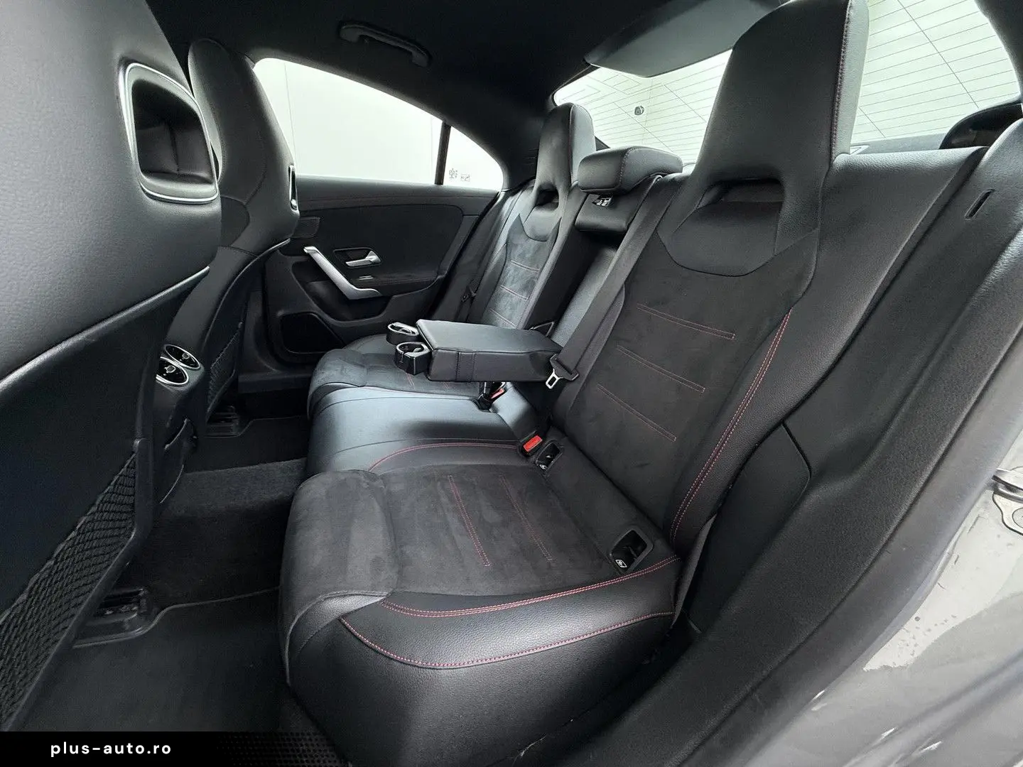 MERCEDES-BENZ CLA 180 AMG
