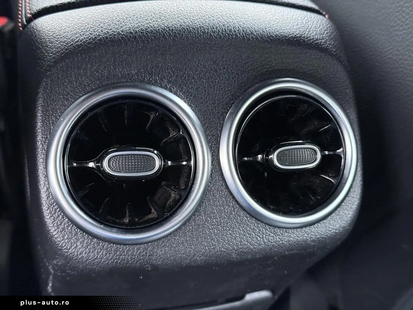 MERCEDES-BENZ CLA 180 AMG