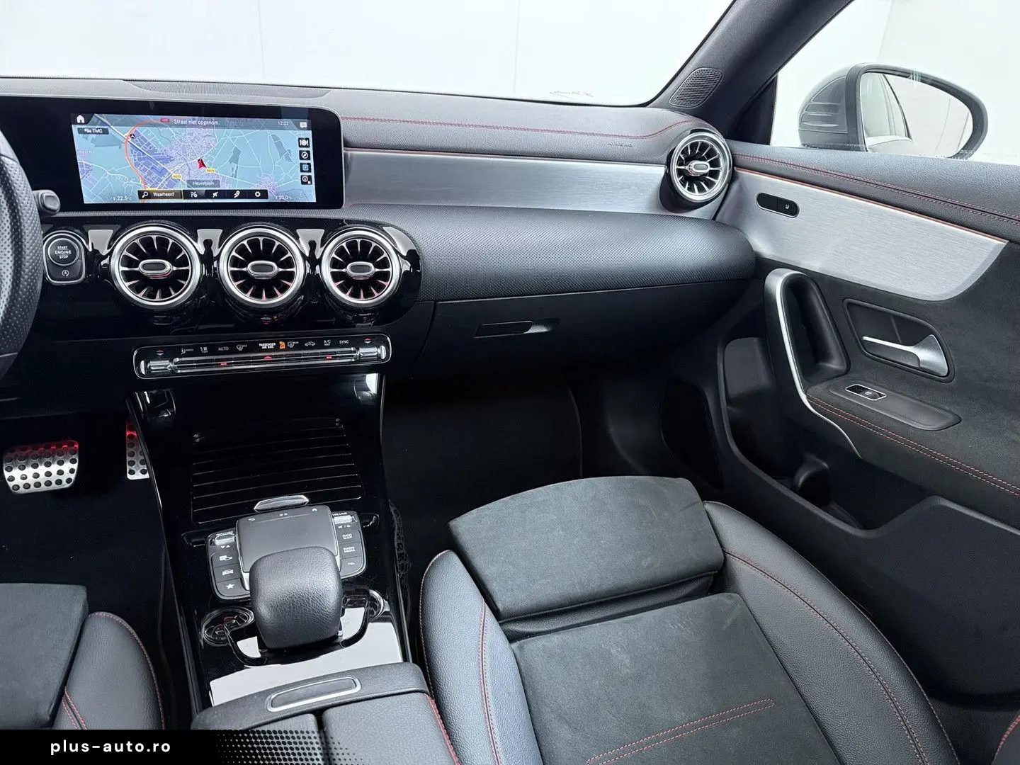 MERCEDES-BENZ CLA 180 AMG