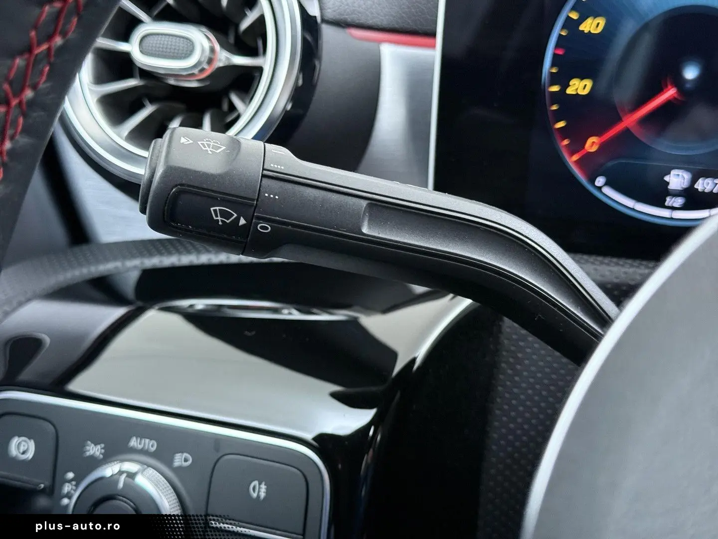 MERCEDES-BENZ CLA 180 AMG