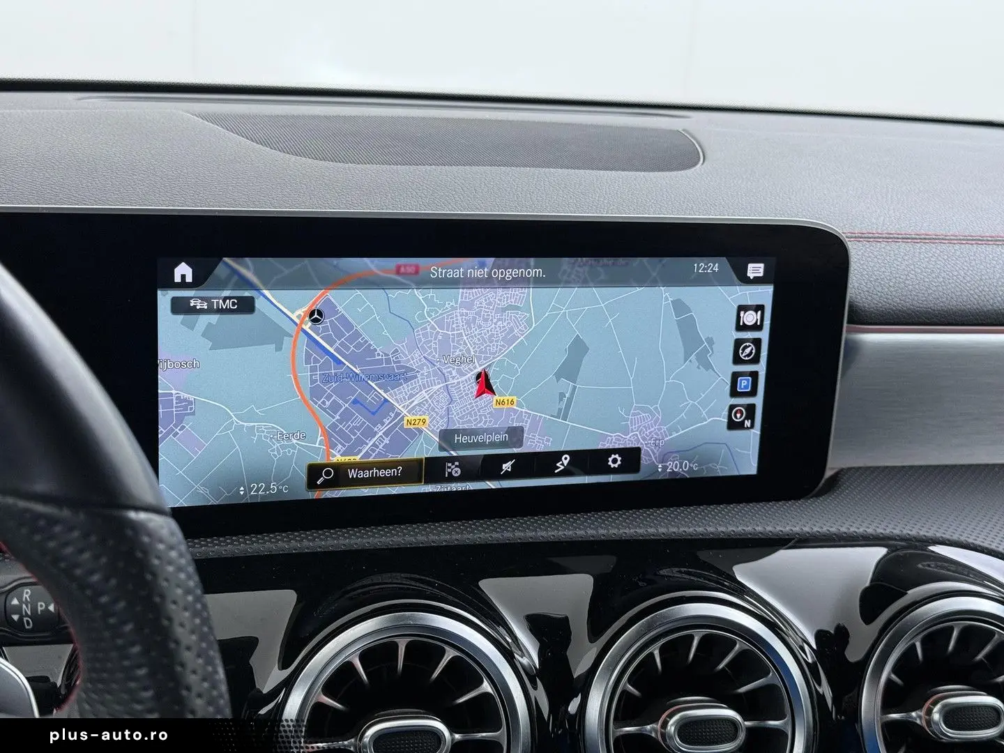 MERCEDES-BENZ CLA 180 AMG