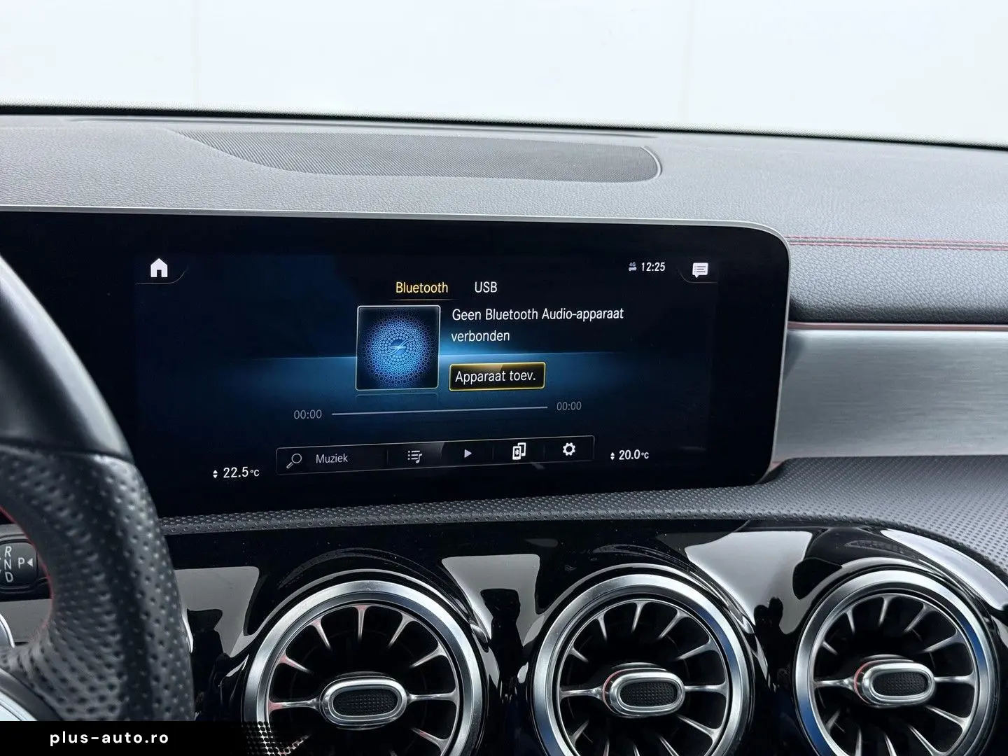 MERCEDES-BENZ CLA 180 AMG