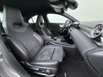 MERCEDES-BENZ CLA 180 AMG