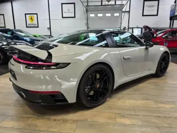 🚀 Porsche 911 Targa 4 GTS (992)