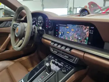 🚀 Porsche 911 Targa 4 GTS (992)
