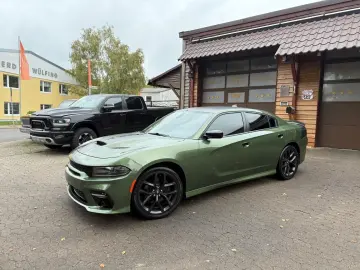 DODGE RT SPORT NAVI PDC LEDER SERVICE NEU GARANTIE TOP