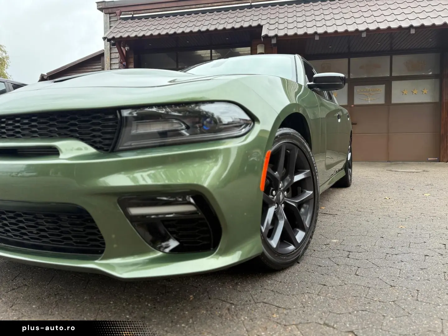 DODGE RT SPORT NAVI PDC LEDER SERVICE NEU GARANTIE TOP