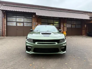 DODGE RT SPORT NAVI PDC LEDER SERVICE NEU GARANTIE TOP