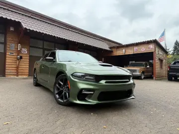 DODGE RT SPORT NAVI PDC LEDER SERVICE NEU GARANTIE TOP