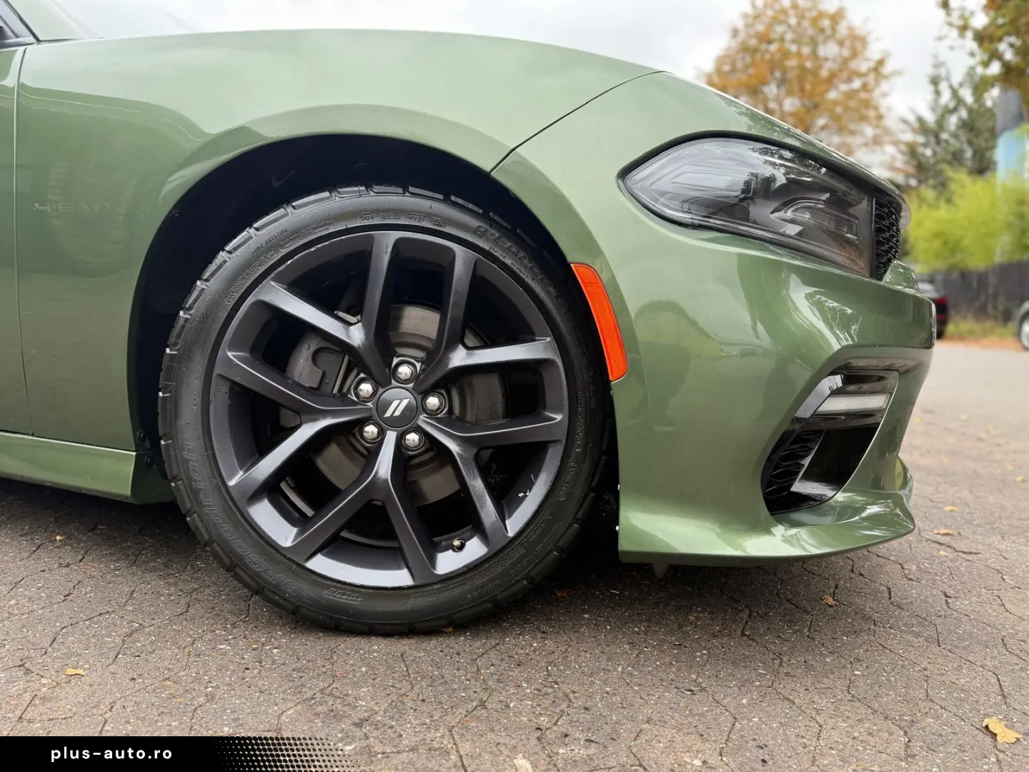 DODGE RT SPORT NAVI PDC LEDER SERVICE NEU GARANTIE TOP