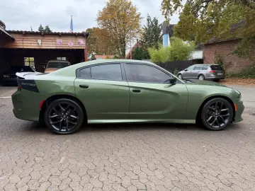 DODGE RT SPORT NAVI PDC LEDER SERVICE NEU GARANTIE TOP