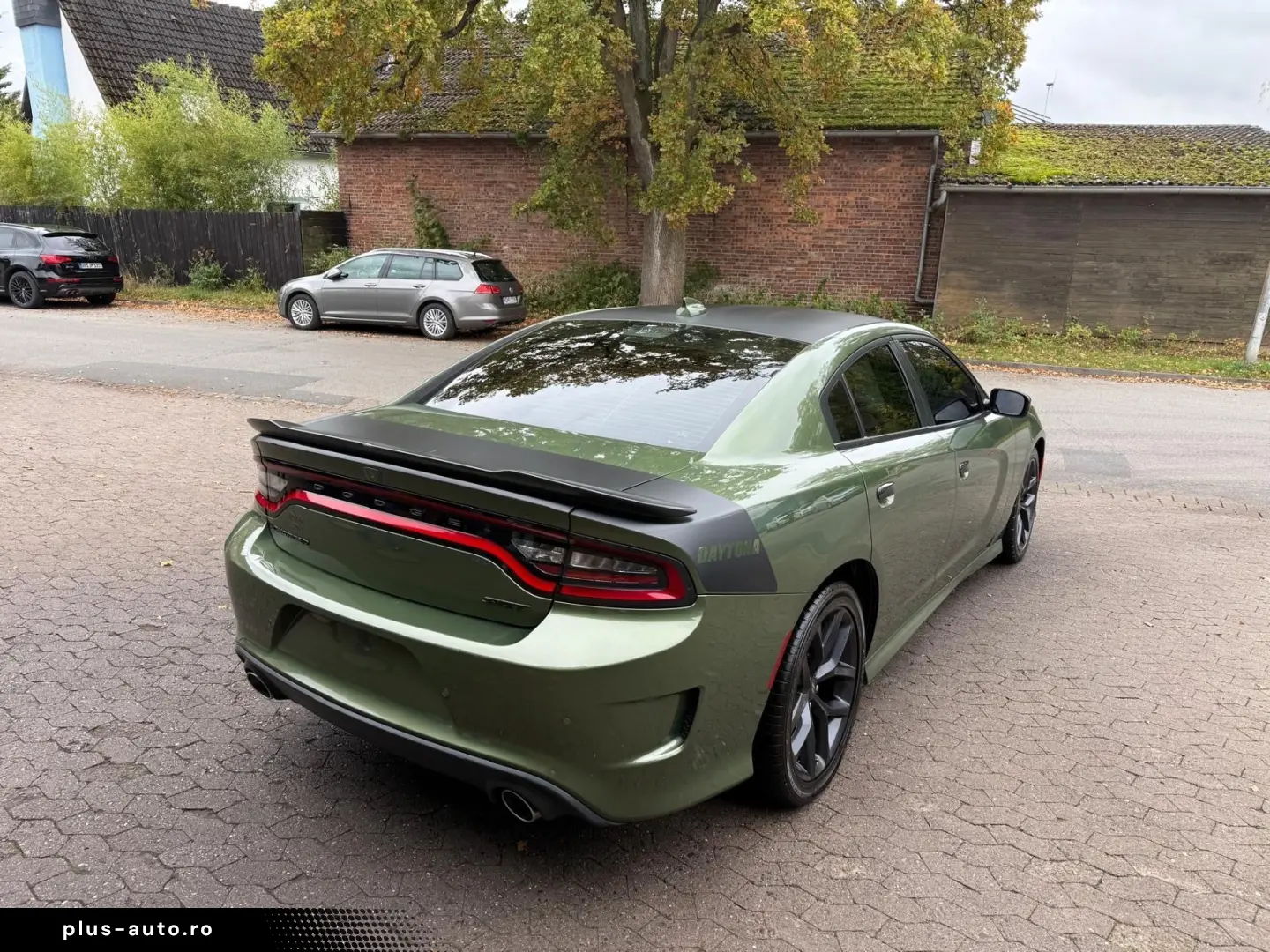 DODGE RT SPORT NAVI PDC LEDER SERVICE NEU GARANTIE TOP