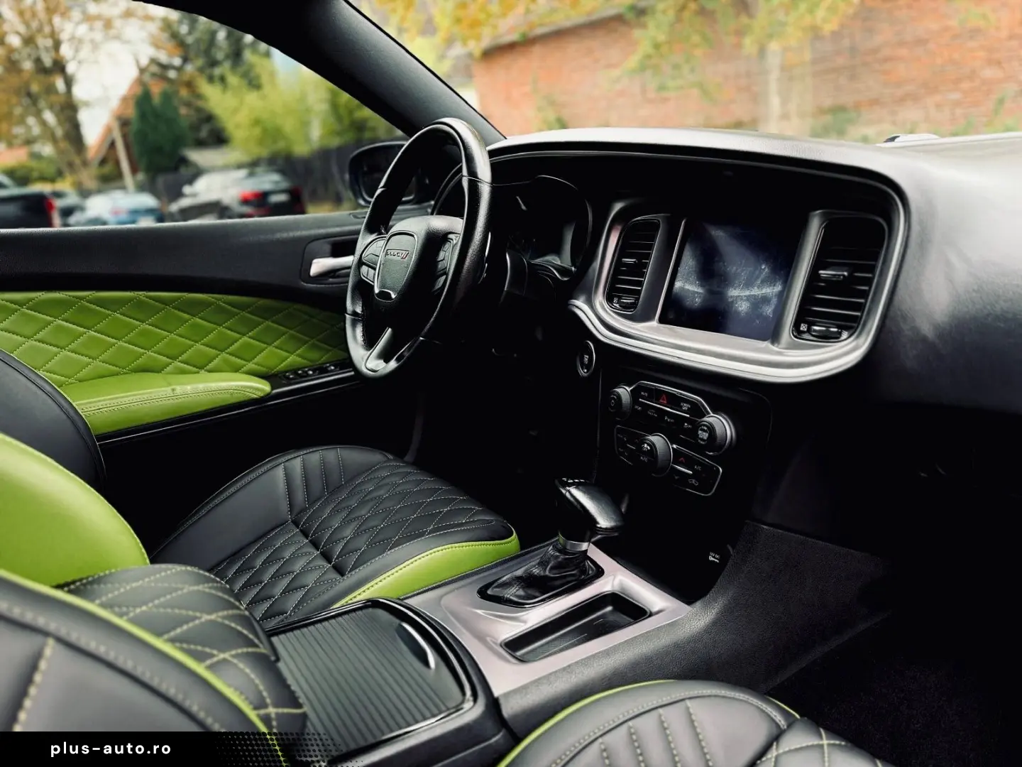 DODGE RT SPORT NAVI PDC LEDER SERVICE NEU GARANTIE TOP