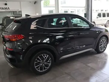 HYUNDAI Tucson Trend Mild-Hybrid 4WD   90TKM