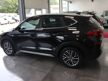 HYUNDAI Tucson Trend Mild-Hybrid 4WD   90TKM
