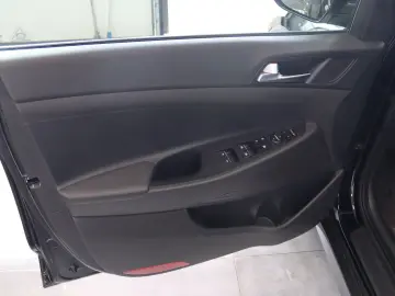HYUNDAI Tucson Trend Mild-Hybrid 4WD   90TKM