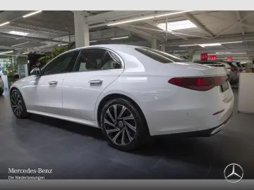 Mercedes-Benz E 220 d AVANTGARDE ADVANCED