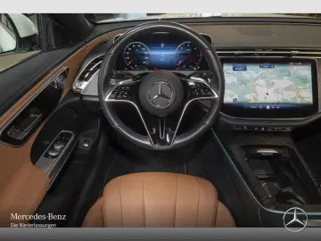 Mercedes-Benz E 220 d AVANTGARDE ADVANCED
