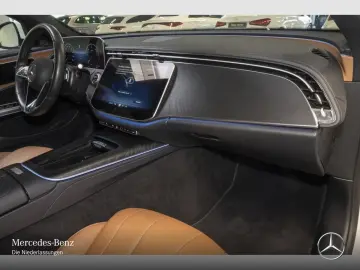 Mercedes-Benz E 220 d AVANTGARDE ADVANCED
