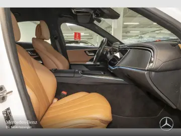 Mercedes-Benz E 220 d AVANTGARDE ADVANCED