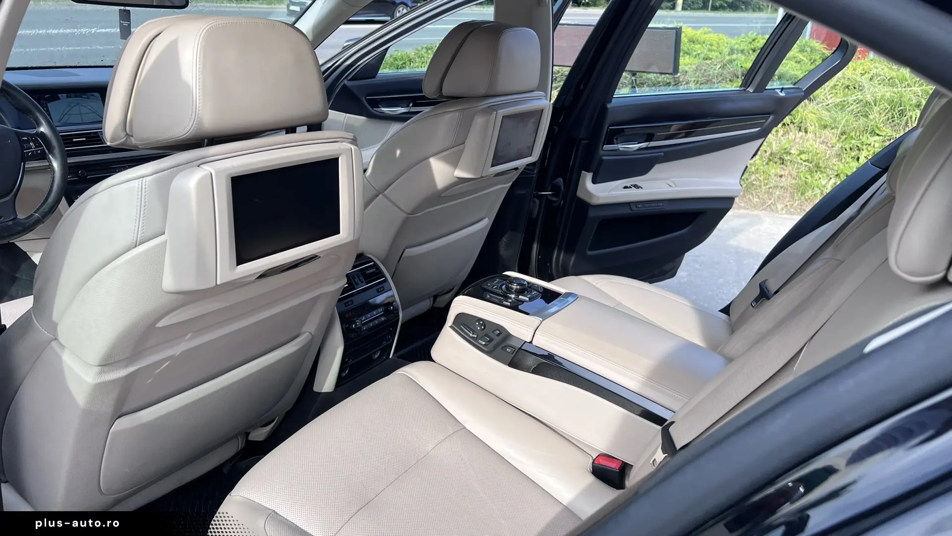 BMW 740