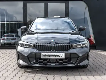 BMW 330i Touring