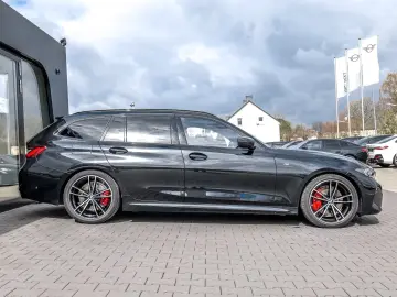 BMW 330i Touring