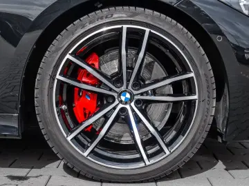 BMW 330i Touring