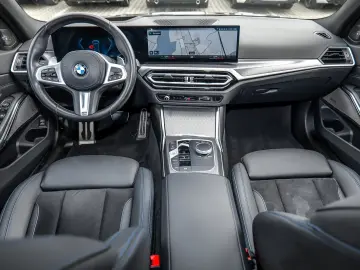 BMW 330i Touring
