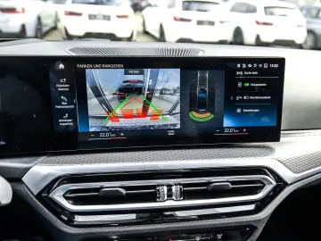 BMW 330i Touring